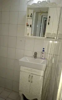 روشویی کاملا سالم با اینه