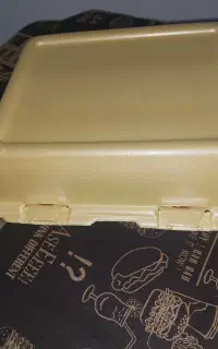 یک بار مصرف بست فود و کافه بعلت جمع آوری مغازه