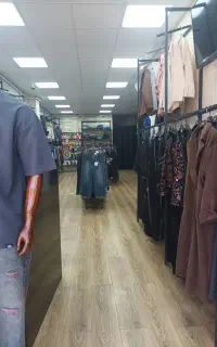 نیازمند یک نفر همکار خانم