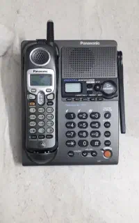 تلفن بیسیم و۲تا فکس پاناسونیک