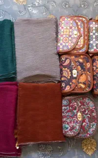 روسری وکیف فقط این چندعددموجودداریم