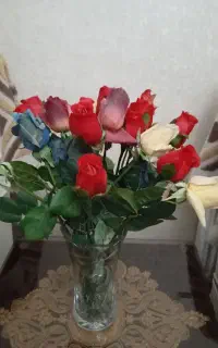 ۲۰شاخه گل مصنوعی به همراه گلدون
