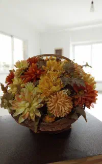 سبد گل حصیری