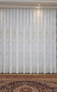 پرده ساتن سنگ دوزی شده