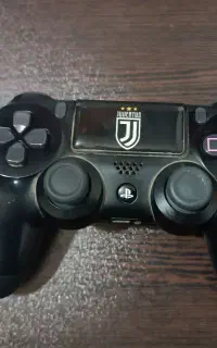 دست بازی PS4