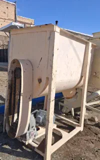 ۲ عدد فیدر میکسر افقی موادر پودری وخوراک دام طیور