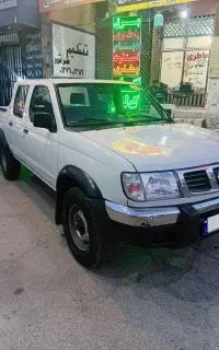 نیسان پیکاپ دوکابین مدل ۸۲ رنگ سفید
