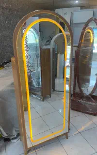 جاکفشی آینه‌ای