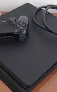 PS4   1TB.  Slim