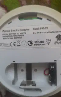 هشدار دود باتری خور