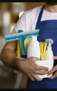 خانم نظافتچی
