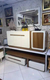 آیینه کنسول نیلو