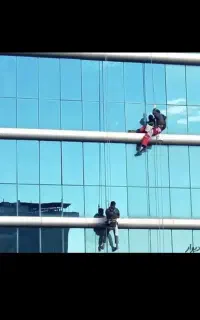 شستشوی نمابا مواد نانو یاطناب دراتفاع بدون داربست