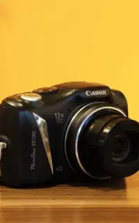 دوربین canon مدل sx130 is powershot در حد نو