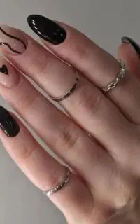 کاشت تخصصی ناخن در سعدی وسط