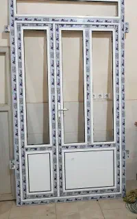 سازنده  انواع درب وپنجره آلومینیوم  دو و سه جداره