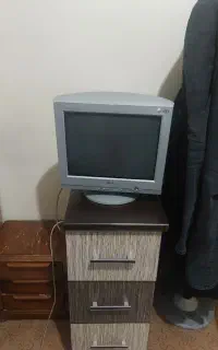 مانیتور ۱۷ اینچ فلت LG