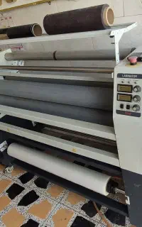 دستگاه پرس لمینتور صنعتی