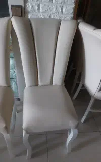 صندلی غذاخوری چرم مفت