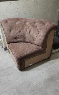 مبل تک نفره کرم شکلاتی