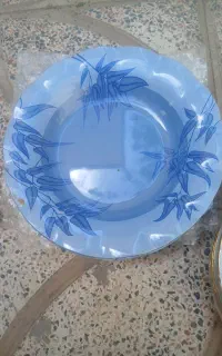 ظروف آشپزخانه نو هست