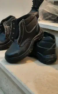 کفش کار سایز۴۱