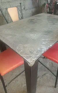 فروش میز ناهار خوری ۴ نفره سالم