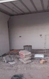 کاشی کاری کف و بدنه