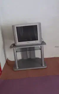 فروش تلویزیون ۲۱ اینچ