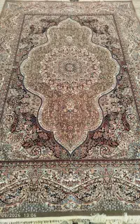 فرش ۹متری گردویی ۷۰۰شانه در حد نو