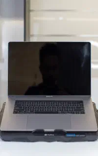 لپتاپ Apple MacBook Pro با 4 گیگ گرافیک مجزا