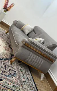 مبلمان در حد نو