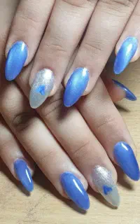 کاشت ناخن حرفه ای با تخفیف ویژه
