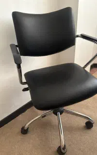صندلی چرخدار