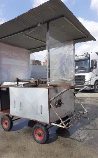 کانکس،گاری سیار سیب، زمینی وفلافل ساندویچی