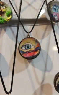 آویز سایکدلیک و کلی بدلیجات خفن دیگه درگالری هوپیک