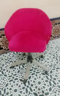 صندلی جکدار درحدمناسب خانه اریشگاه مغازه اداری