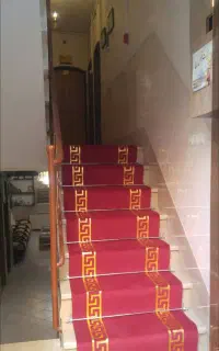 اجاره سالانه12عدد سوئیت درخیابان امام رضا