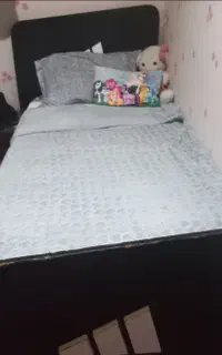 تخت یکنفره همراه با تشک