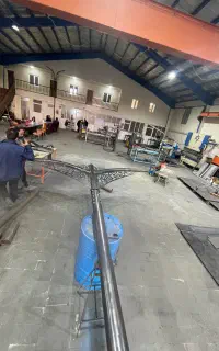 استخدام نیروی کار آقا