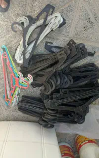 چوب لباسی پلاستیکی