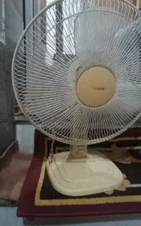 پنکه رومیزی  رنگ شیری