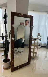 آیینه قدی چراغ دار