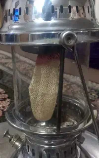 چراغ نفتی قدیمی