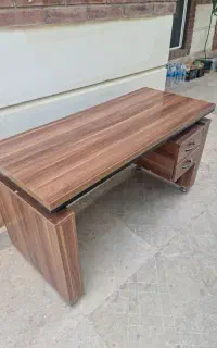 میزکار دست دوم