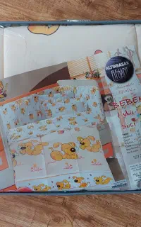 سرویس رو تختی کودک و نوزاد ۸ تکه التین باشاک