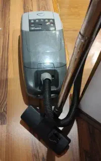 جارو برقی AEG