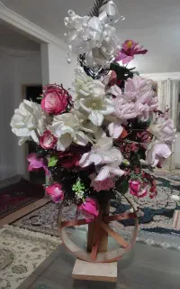دو عدد دسته گل مصنوعی شیک