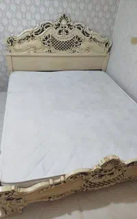 تخت ودراور
