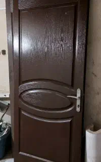 دودرب اتاق و یک توالت فرنگی